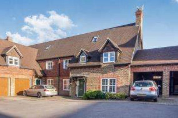 5&nbsp;Bedroom&nbsp;Detached